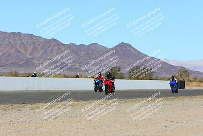 media/Jan-09-2022-SoCal Trackdays (Sun) [[2b1fec8404]]/Front Straight Speed Shots (1pm)/